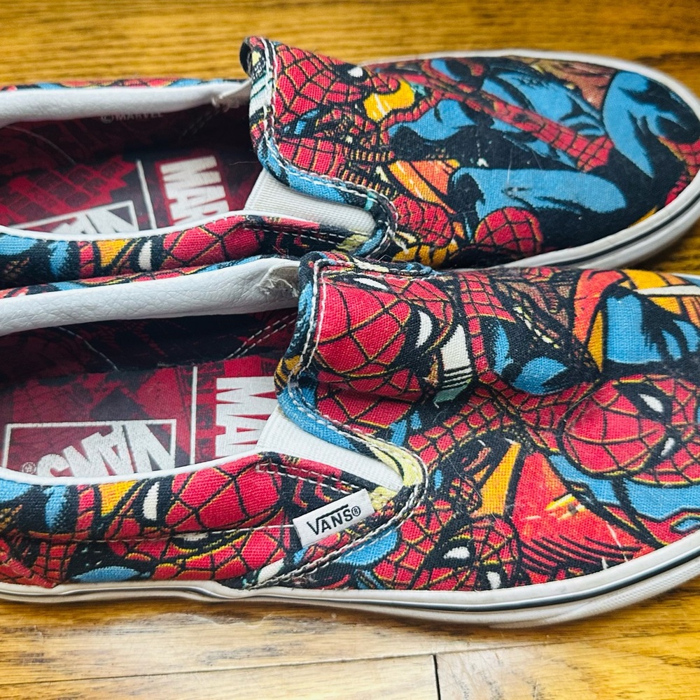 Vans x Marvel Spider-Man classic slip ons mens size 8